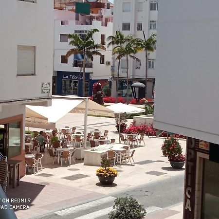 Piso Acogedor En El Centro De Estepona Ngoại thất bức ảnh