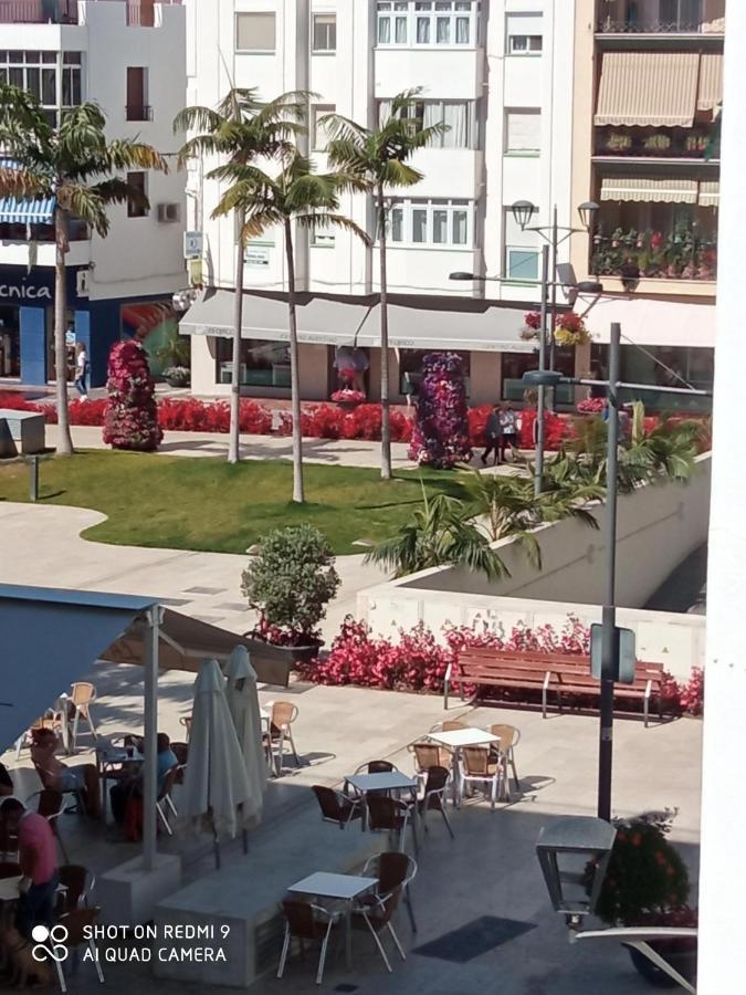 Piso Acogedor En El Centro De Estepona Ngoại thất bức ảnh