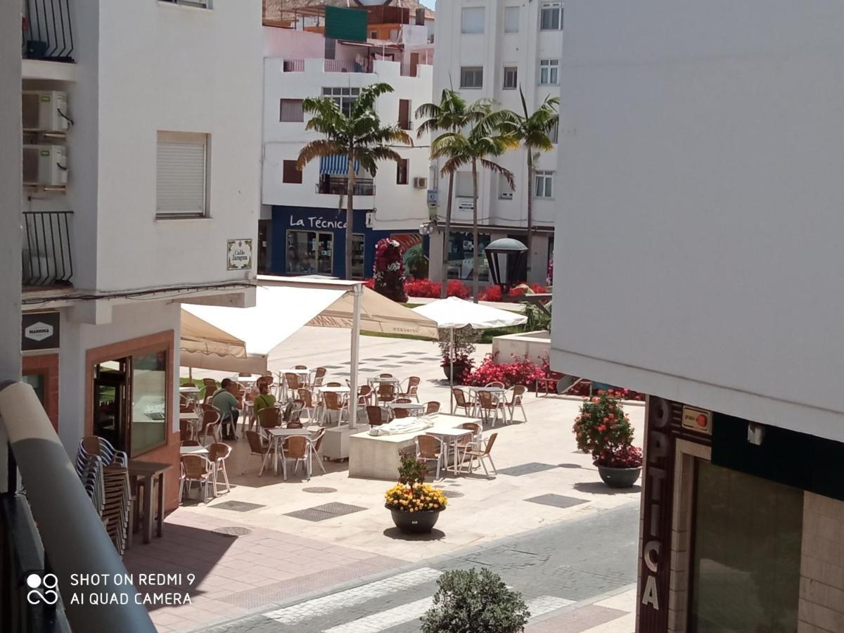 Piso Acogedor En El Centro De Estepona Ngoại thất bức ảnh